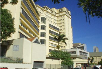 Hospital-Clinicas-Universidade-Parana--Fachada