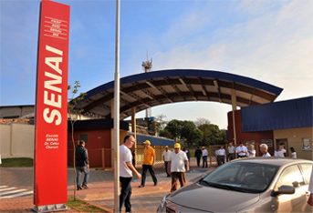SENAI-Guarulhos–fachada SENAI-Guarulhos--fachada