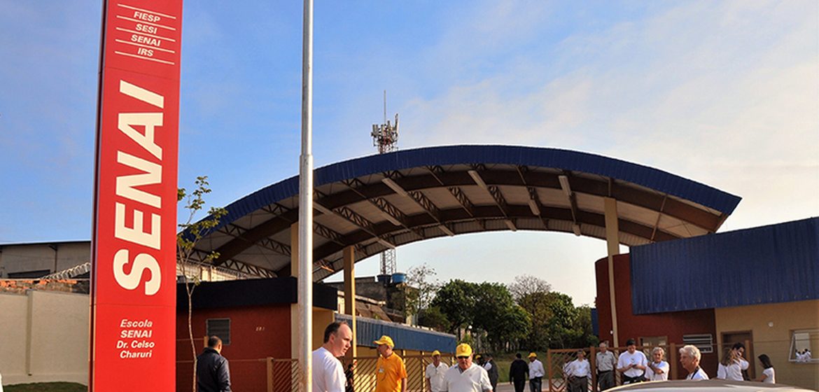 SENAI-Guarulhos-fachada SENAI-Guarulhos-fachada
